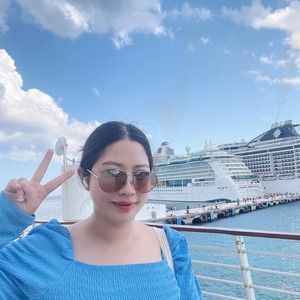 Meet your Posher, Amina